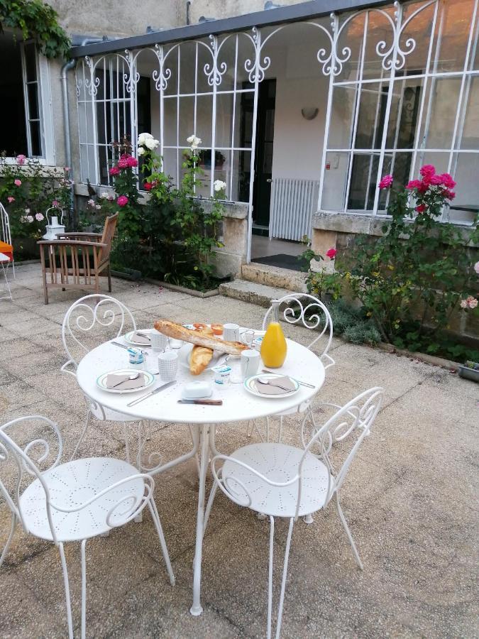 Le Relais Des Roses- Chambres D'Hotes Vatan Dış mekan fotoğraf