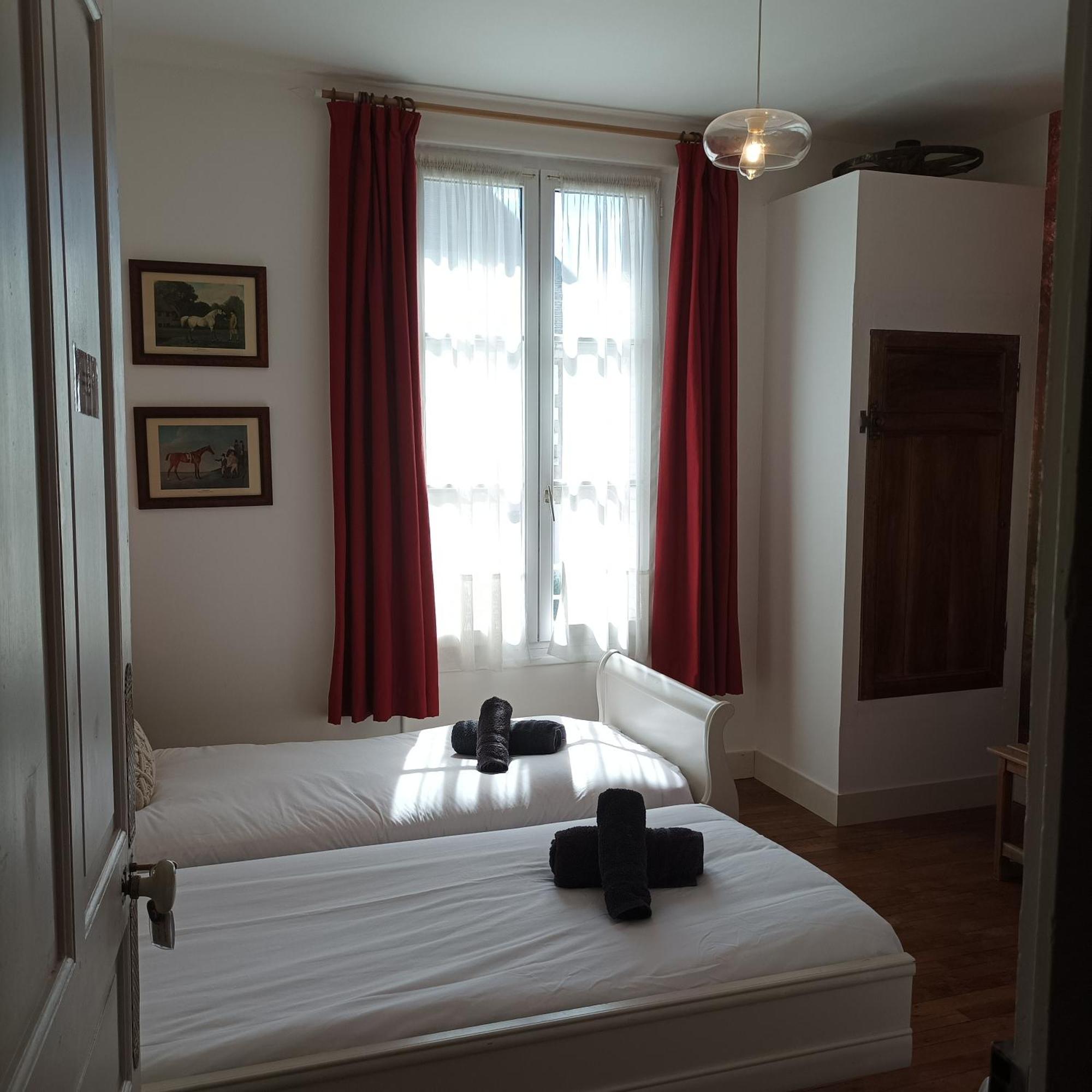Le Relais Des Roses- Chambres D'Hotes Vatan Oda fotoğraf